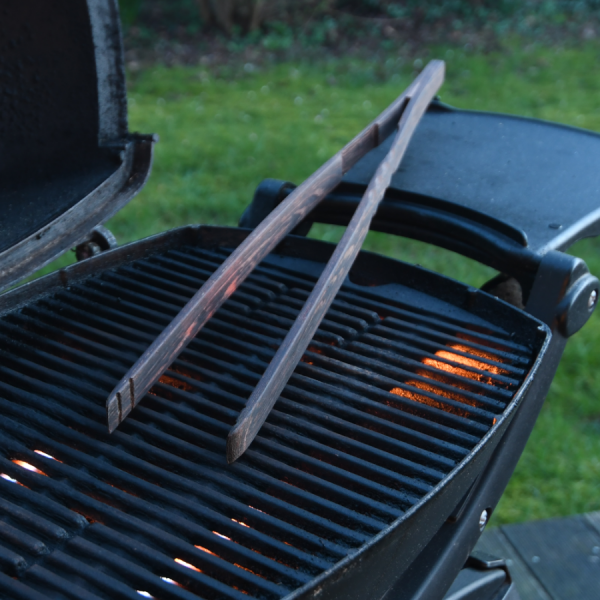 Barbecue tongs "Gustav" in Walnut oiled